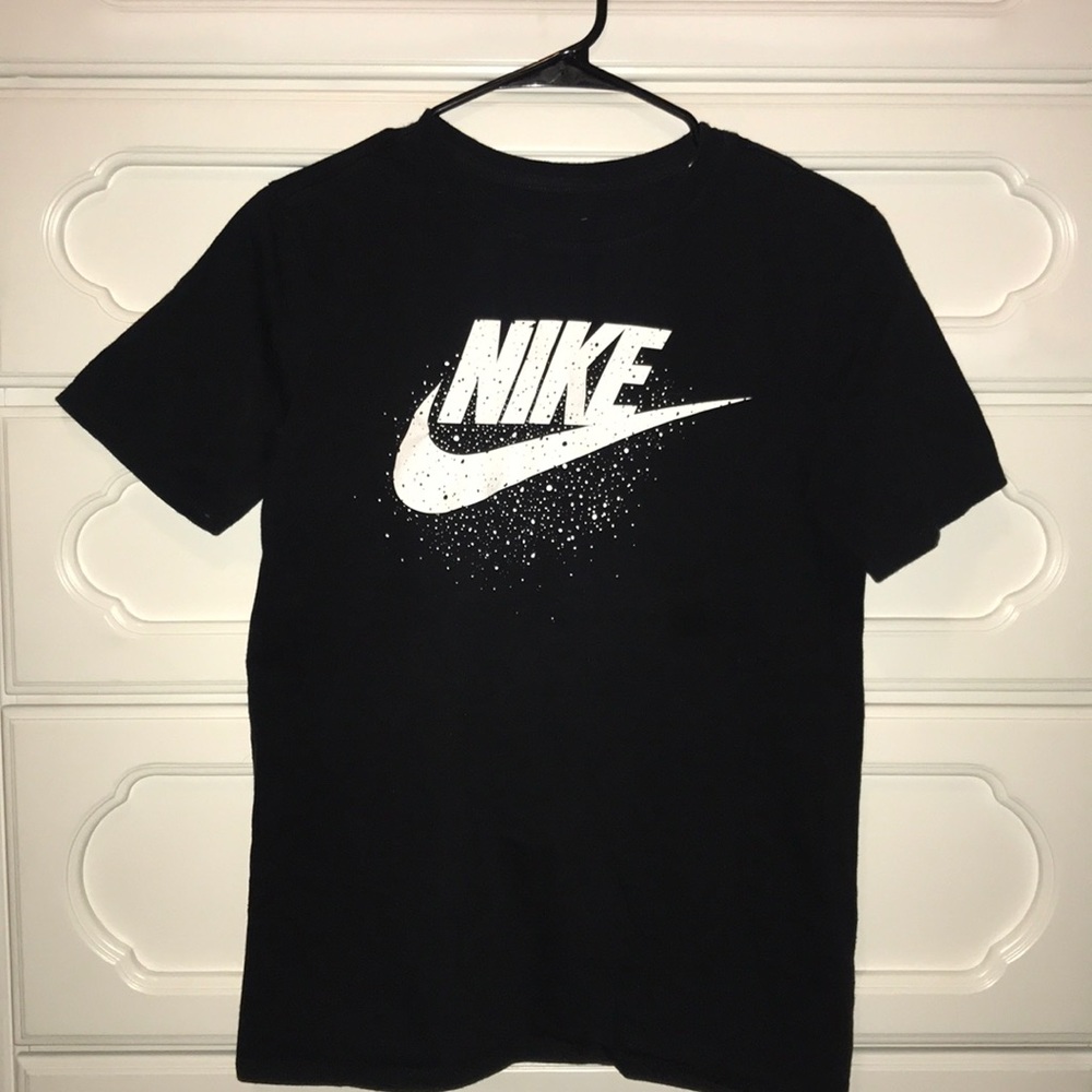 Nike T-shirt